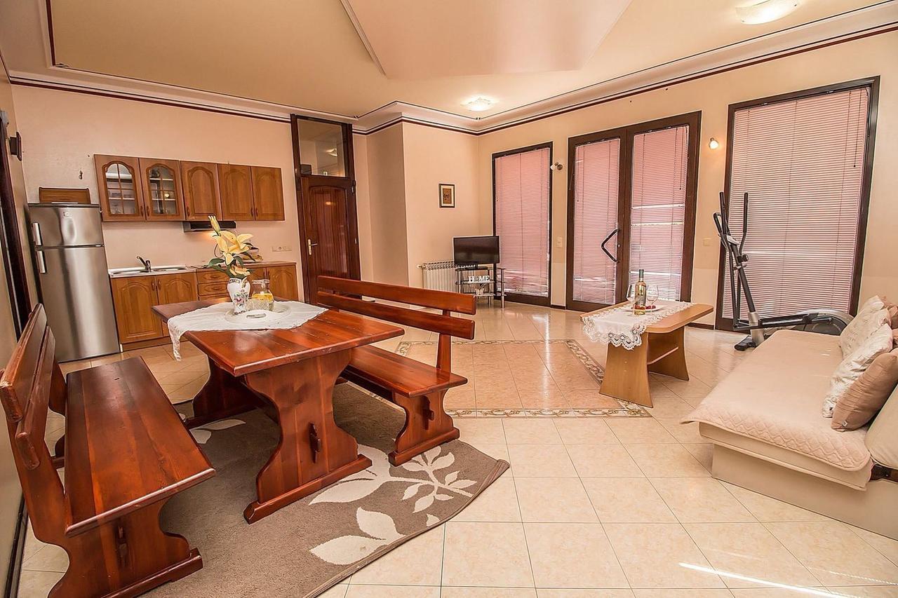 Villa Rose Rovinj Buitenkant foto