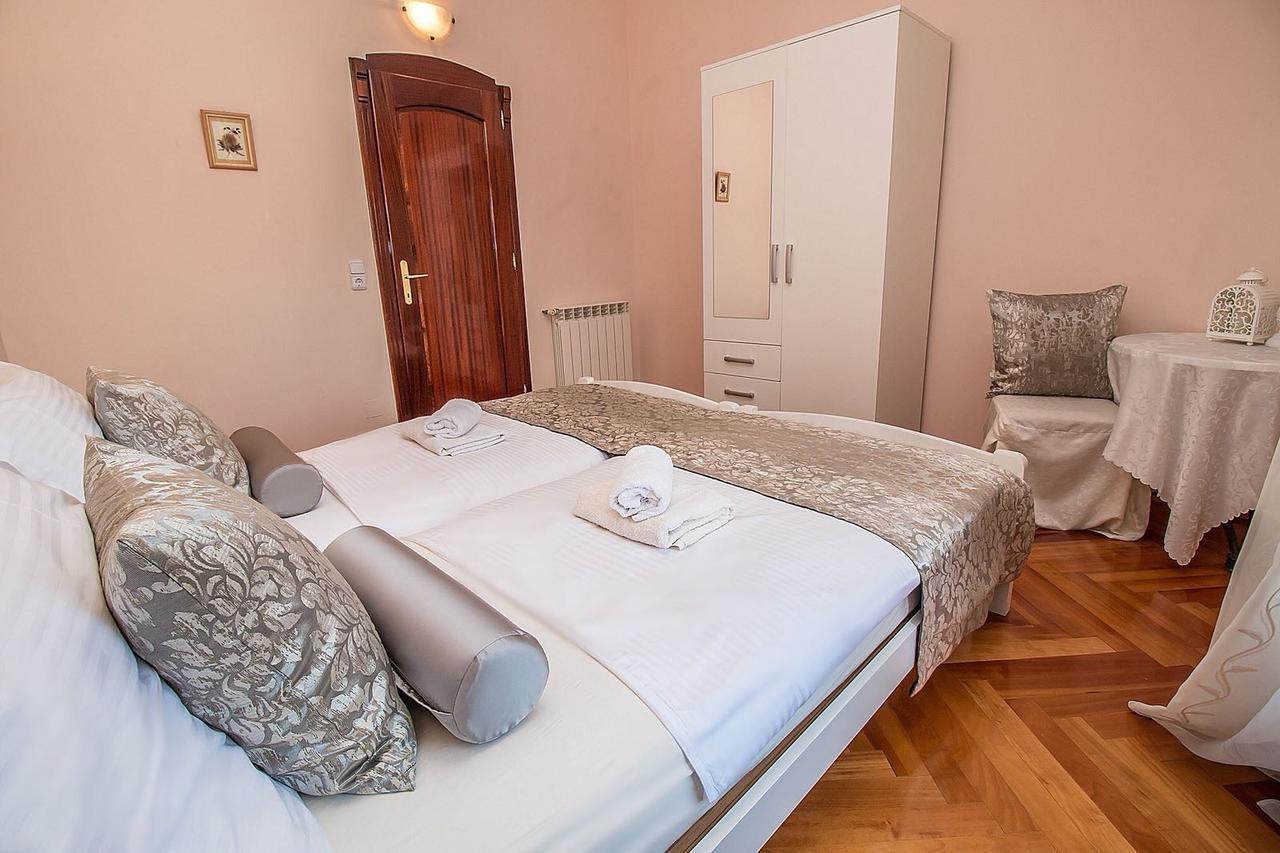 Villa Rose Rovinj Buitenkant foto