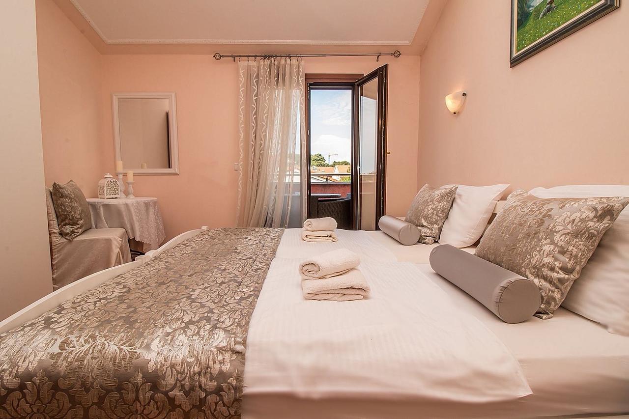 Villa Rose Rovinj Buitenkant foto